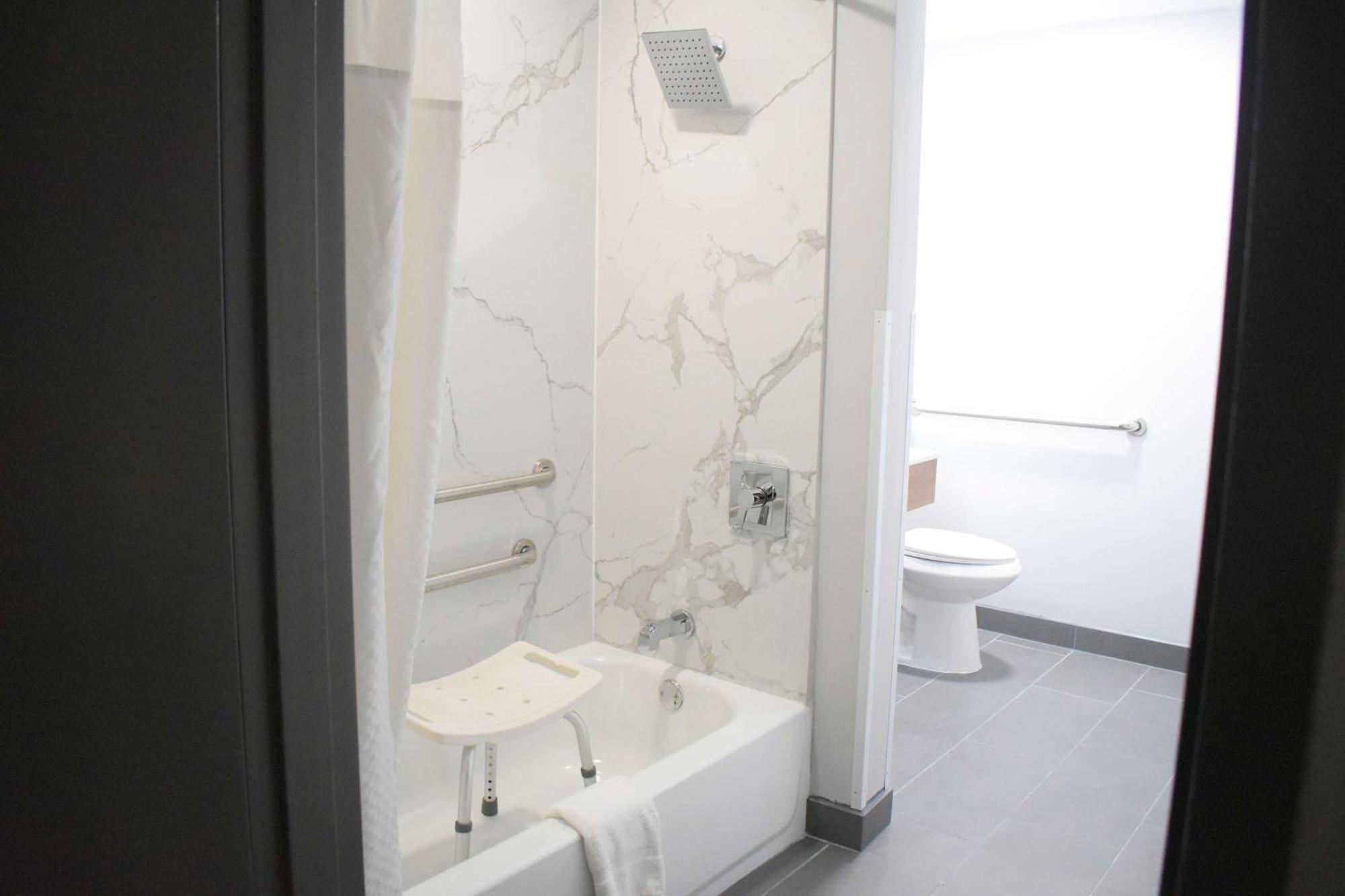Microtel Inn & Suites By Wyndham Norcross Ngoại thất bức ảnh