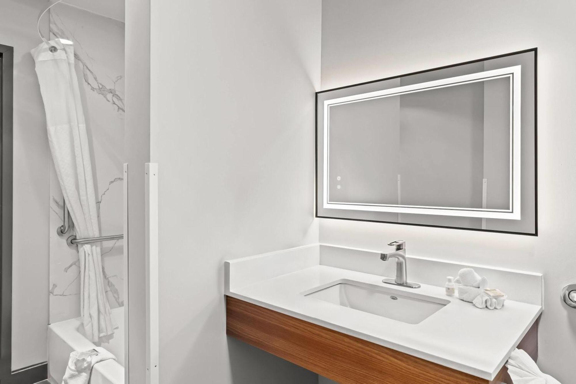 Microtel Inn & Suites By Wyndham Norcross Ngoại thất bức ảnh